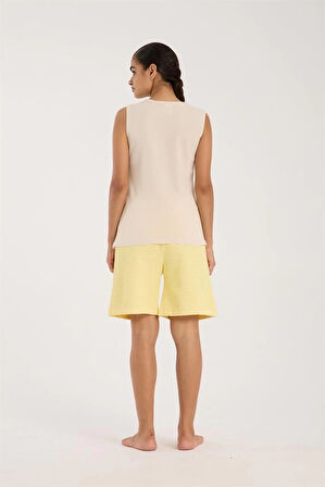 Giyim Kadın Beyaz Kurdele Detaylı Sarı Çizgili Şortlu Pijama Takımı