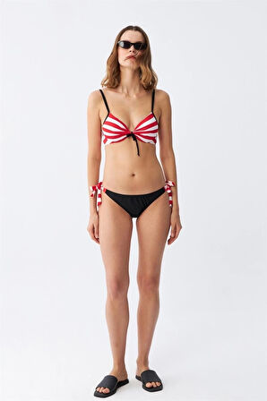 Giyim Kadın Yandan Bağlamalı Yarım Destekli Fiyonklu Alt Üst Bikini Takım Kırmızı