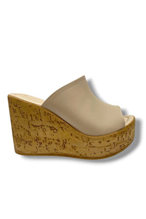 Etol E786-25 Deri Yüksek Dolgu Topuk Kadın Terlik