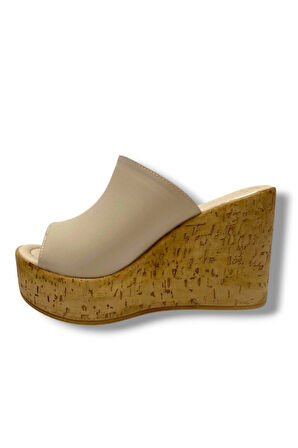 Etol E786-25 Deri Yüksek Dolgu Topuk Kadın Terlik