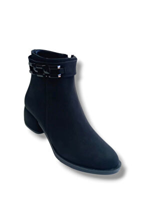 Erbay 515-26 Yağlı Deri Anatomik Kare Zincir Toka Kalın Topuk Kadın Bot