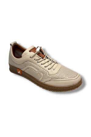 Malawi 3630-26 Hakiki Deri Lazerli Ultra Soft Anatomik Casual Kadın Ayakkabı