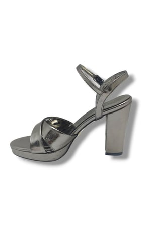 Erbay 308-26 Parlak Sıvama Deri Çapraz Bant Kalın Topuk Kadın Sandalet(11cm)