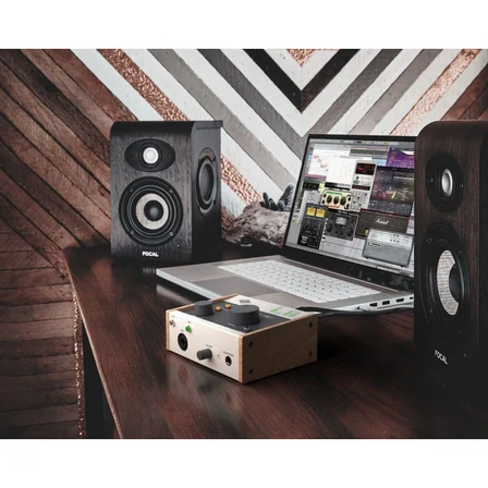 Universal Audio Volt 176