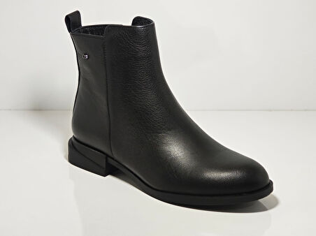 Castleblack 27492-1 Siyah Kadın Kışlık Deri Bot