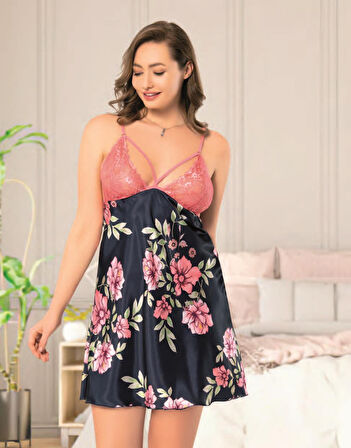 4012 Miss Laris Gecelik