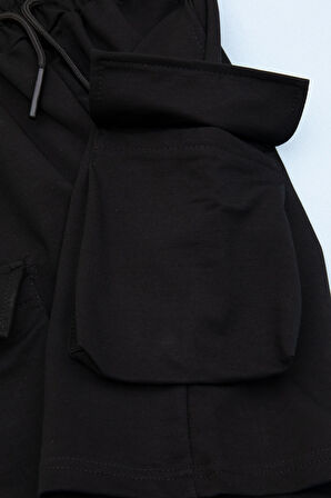 Siyah Cebi Yazı Baskılı Beli Lastikli Erkek Çocuk Şort 21160