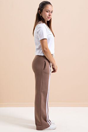 Kahve Önü Şeritli Geniş Paça Şardonlu Kız Çocuk Basic Eşofman Altı 21274