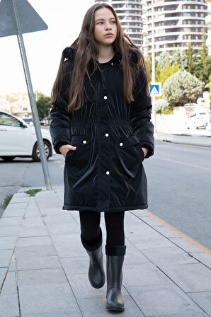 Siyah Cep Detaylı İçi Kürklü Çıkarılabilir Kapüşonlu Kız Çocuk Şişme Mont 21337