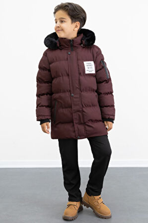 Erkek Çocuk Bordo Yazılı Arma Detaylı İçi Kürklü Kapüşonlu Şişme Mont 21346