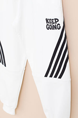 Beyaz Erkek Çocuk Keep Going Yazılı Şeritli Erkek Çocuk Kapüşonlu Eşofman Takımı 23417