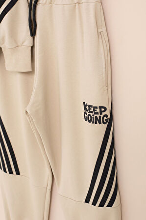 Bej Erkek Çocuk Keep Going Yazılı Şeritli Erkek Çocuk Kapüşonlu Eşofman Takımı 23420