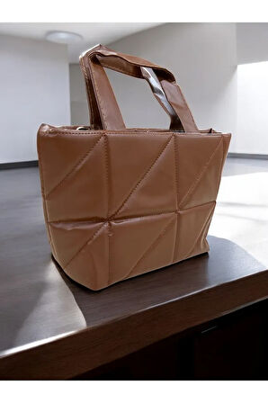 Kadın El ve Omuz Çantası Yeni Sezon Suni Deri  En:30cm  Yükseklik:30cm