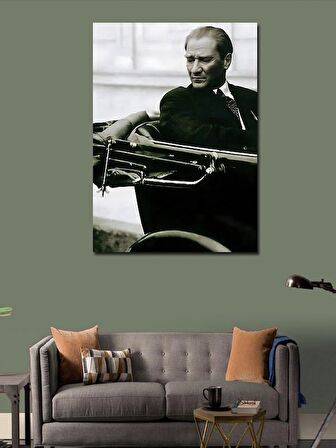 Kanvas Tablo Mustafa Kemal Atatürk Arabada