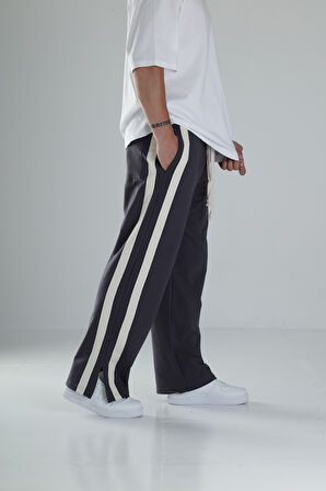 Şeritli Yırtmaç Detaylı Antrasit Eşofman