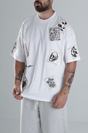 Yama Desenli Beyaz Tasarım T-Shirt