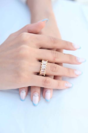 Zirkon Taşlı Baget Gold Renk Kadın Yüzük 5886