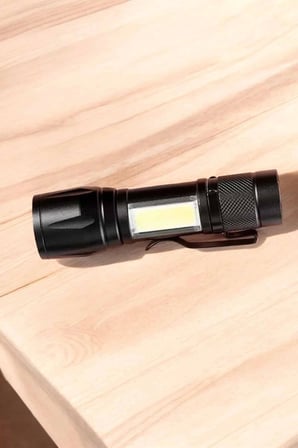 Işıldak El Feneri 4 Modlu Mini Taşınabilir Acil Durum Lambası