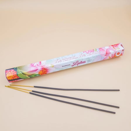 Darshan Lotus Çubuk Tütsü – Lotus Çiçeği Aromalı Kokulu Tütsü