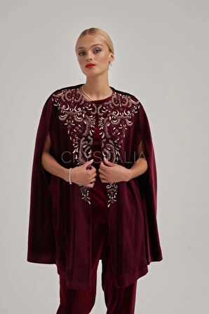 Pelerinli Taş Nakış İşlemeli Bordo Kadife Takım
