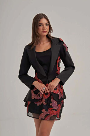 Özel Jakar Kumaş Motif İşlemeli Ceket Ve Mini Etek Takım