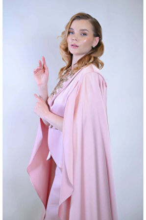 Hürrem Model Pelerin Kol Detaylı Saten Takım