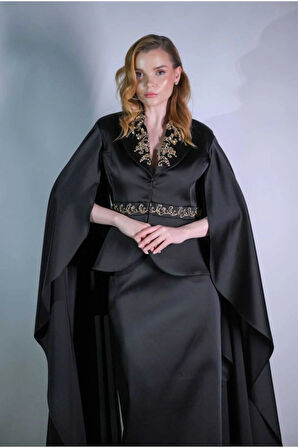 Hürrem Model Pelerin Kol Detaylı Siyah Saten Takım