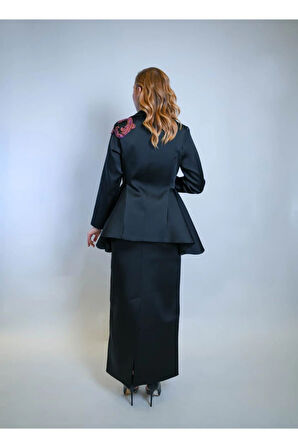 Özel Jakar Kumaş Motif İşlemeli Ceket Ve Uzun Etek Takım