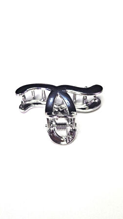 Gümüş Renk Metal Mandal Toka 4,5 cm Küçük Boy – Dayanıklı, Günlük ve Şık