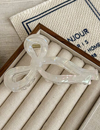 Fiyonk Model Beyaz Renk 11 cm Asetat Mandal Toka