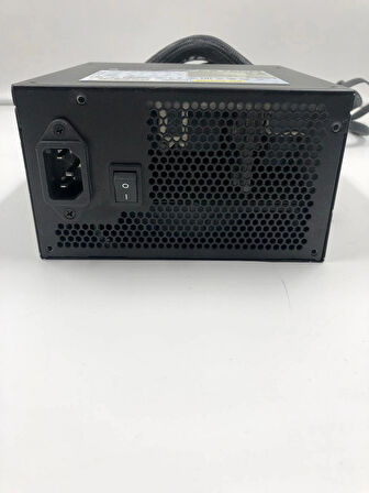 CorsairCX750 750 Watt 80 Plus Bronze Atx Güç Kaynağı OUTLET