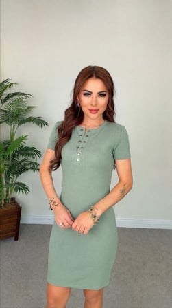 Kadın Kısa Kollu Yuvarlak Yakalı Düğmeli Kısa Kaşkorse Elbise -MİRAYLİFE