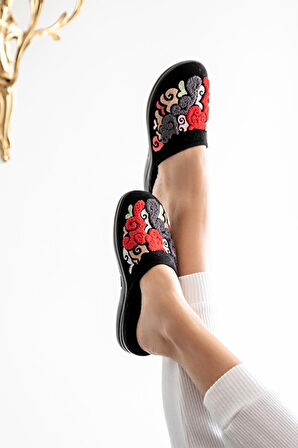 Muya Kastra Anatomik Taban Nakışlı Kadın Ev Terliği