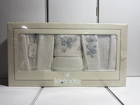 Levinda 3D Nakışlı Bornoz Takımı