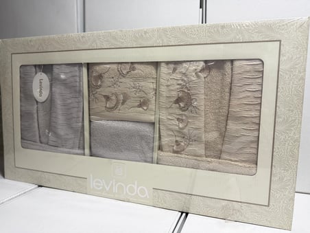 Levinda 3D Nakışlı Bornoz Takımı