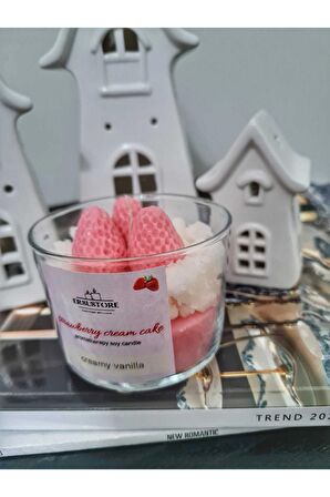 Candles Strawberry Cupcake Çilekli Mum Vanilya Amber Kokulu Hediyelik Dekoratif Soya Mum