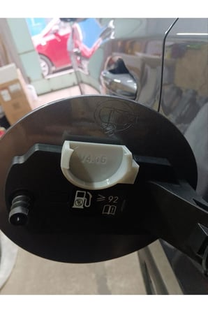 Chery Tiggo 7 Pro Max için yakıt deposu kapağı tutucusu siyah