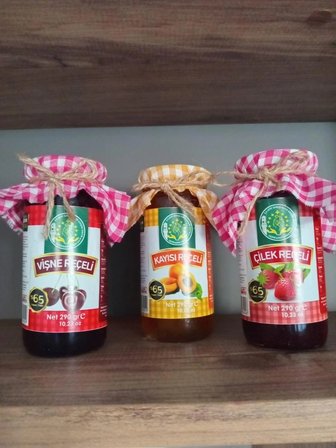 hitit güneşi doğal çilek reçeli 290gr (% 65meyve)