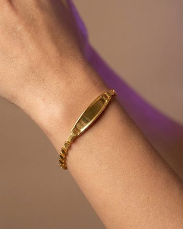 Pullu Plaka Kalp Zincirli Altın Künye Bileklik 22 Ayar 4.29 Gram Kadın Hediye