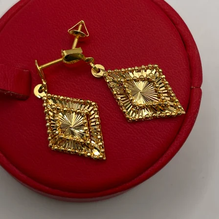 Dorika Baklava Sarkıntılı Kalemli Top Top Altın Sallantılı Küpe 22 Ayar 3.73 Gram Kadın