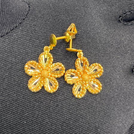 Çiçekli Dorika Çiçek Papatya Top Top Ajurlu Altın Sallantılı Küpe 22 Ayar 4.52 Gram Kadın