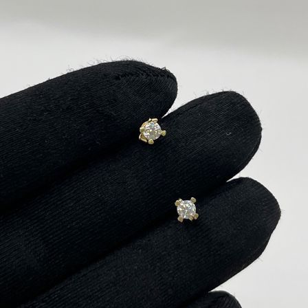 Tek Taş Taşlı Altın Çivili Küpe 14 Ayar 0.86 Gram Kadın Hediye