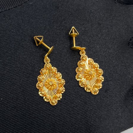 Çiçekli Sallantılı Çiçek Kalemli Dorika Top Top Altın Vidalı Küpe 22 Ayar 4.97 Gram Kadın