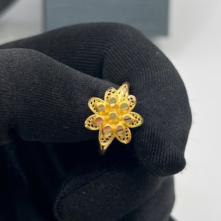 Yonca Çiçek Papatya Ajurlu Kalemli Altın Döküm Yüzük 22 Ayar 2.88 Gram Kadın Hediye