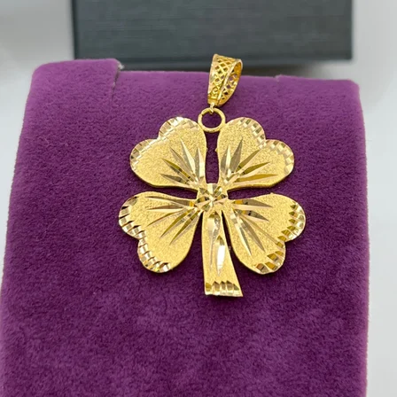 Yonca Yaprak Kalp Kalemli Kumlu Altın Kolye Ucu 22 Ayar 3.90 Gram Kadın Hediye