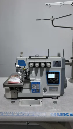 D5F-4 İP FULL OTOMATİK OVERLOK MAKİNASI