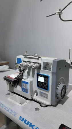 D5F-4 İP FULL OTOMATİK OVERLOK MAKİNASI