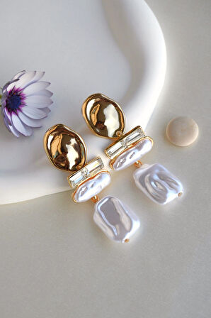 Doğal Görünümlü İncili Sallantılı Küpe Modern Tarzda İncili Küpe