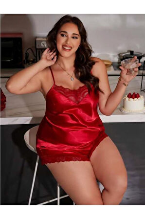 Büyük Beden Kırmızı Dantel İşlemeli Saten Şortlu Takım