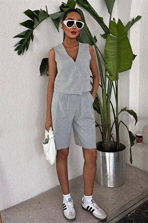 Çapraz Düğmeli Ve Bermuda Şortlu Yelekli Takım 10171